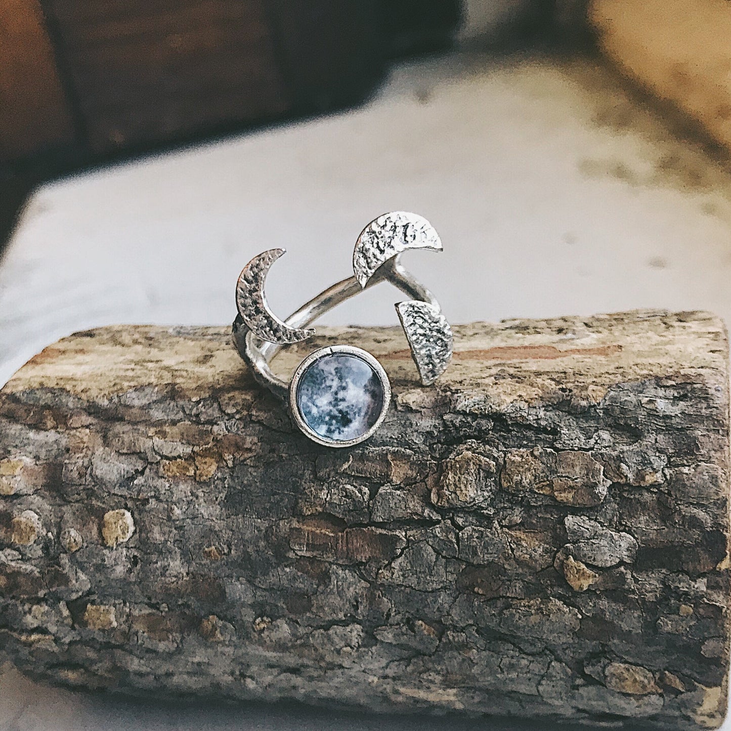 Moon Phase Sculpture Ring Ring Yugen Handmade   