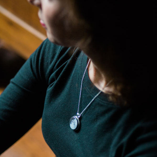 My Moon Custom Round Pendant Necklace Necklace Yugen Handmade Silver Tone