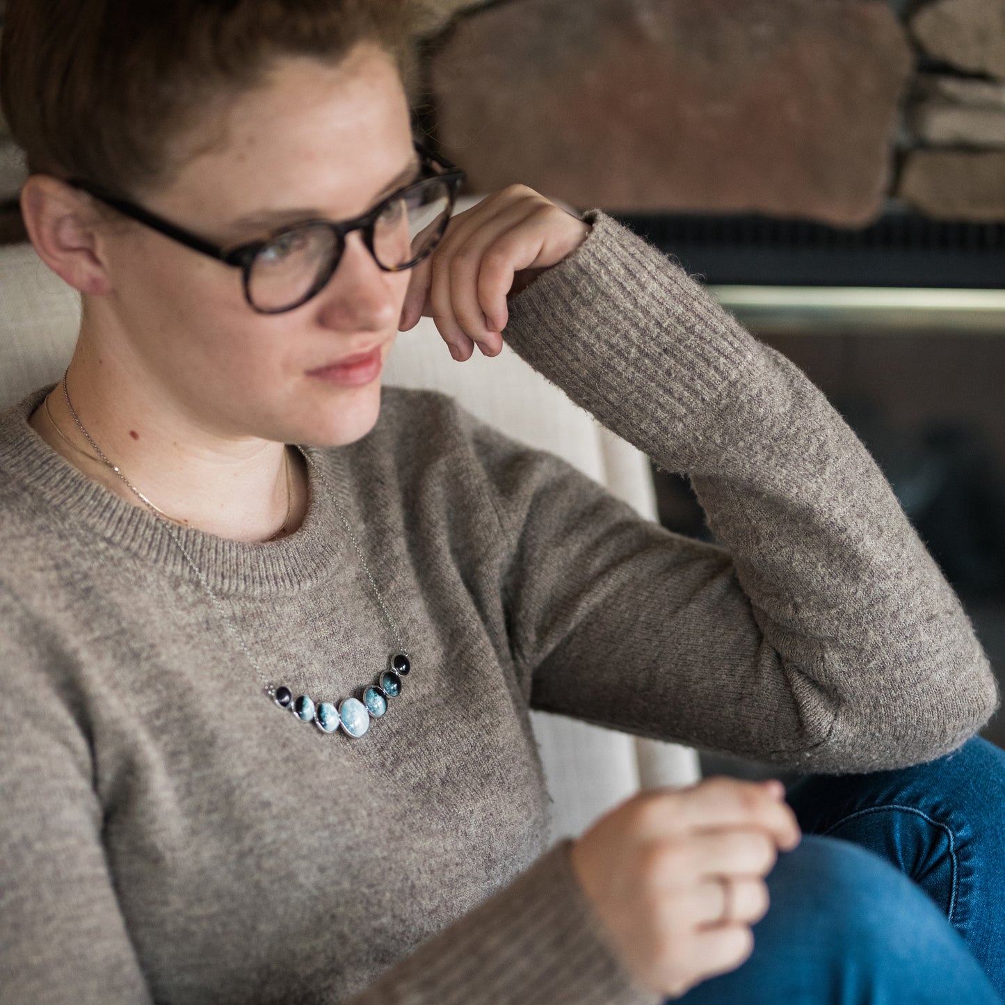 Varying Sized Curved Moon Phase Necklace in Silver Necklace Yugen Handmade