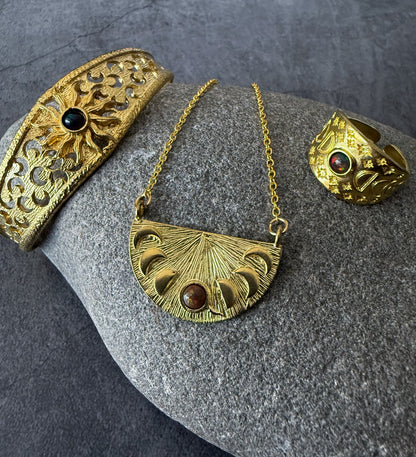 Eclipse Jewelry Set with Moon Phases and Black Opal