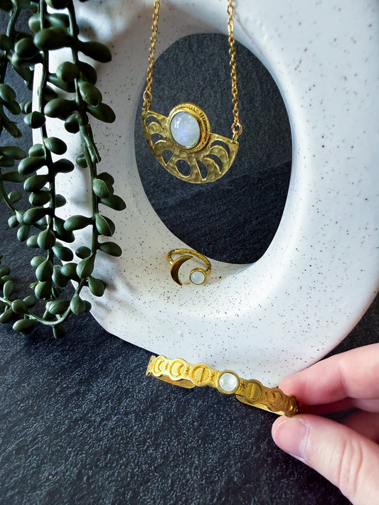 Moon Goddess Jewelry Set - Rainbow Moonstone